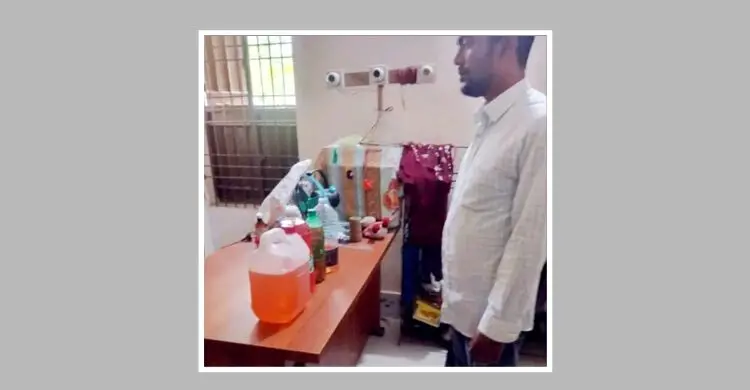 কালোবাজারে তেল বিক্রি করায় মাদরাসাশিক্ষককে জরিমানা