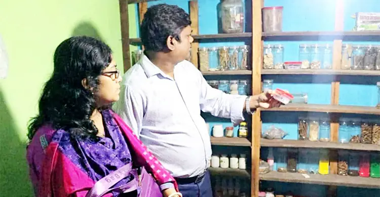 কবিরাজের আস্তানায় আড়াই ঘণ্টা অভিযান, জরিমানা