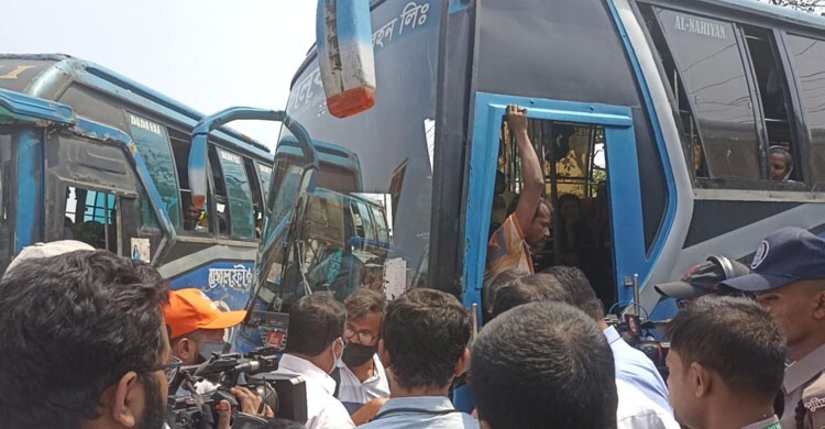 রুট পারমিট না থাকায় শ্যামলী পরিবহনকে ১০ হাজার টাকা জরিমানা