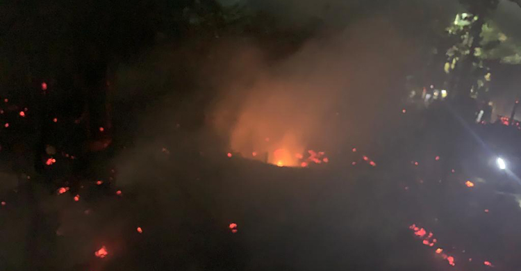 রোহিঙ্গা ক্যাম্পে আগুনে পুড়লো অর্ধশত ঘর