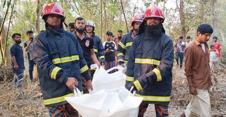 বসতঘরে আগুনে পুড়ে একজন নিহত