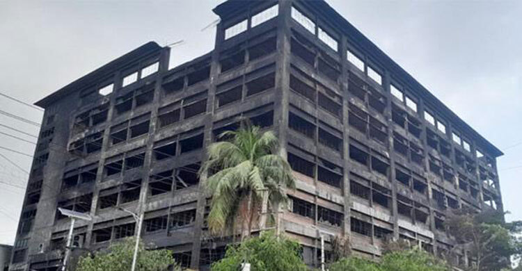 ১৭ ঘণ্টা পর নিয়ন্ত্রণে ইপিজেডের আগুন, দুই তদন্ত কমিটি গঠন