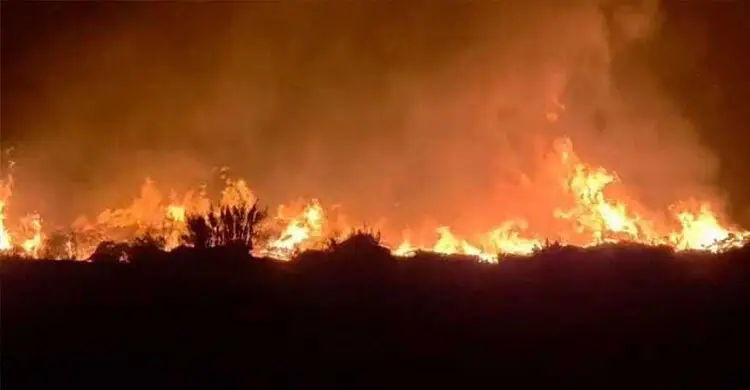 মাতারবাড়ী কয়লা বিদ্যুৎকেন্দ্রের স্ক্র্যাপ ইয়ার্ডে আগুন