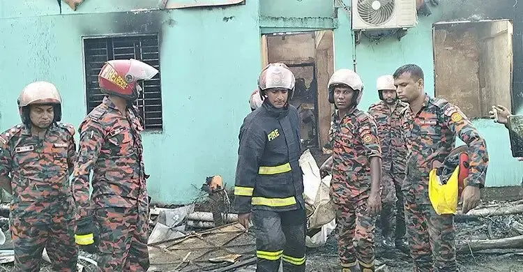 নিহত ১০ জনের মরদেহ হিমাগারে, পরিচয় শনাক্তের আগে হচ্ছে না ময়নাতদন্ত