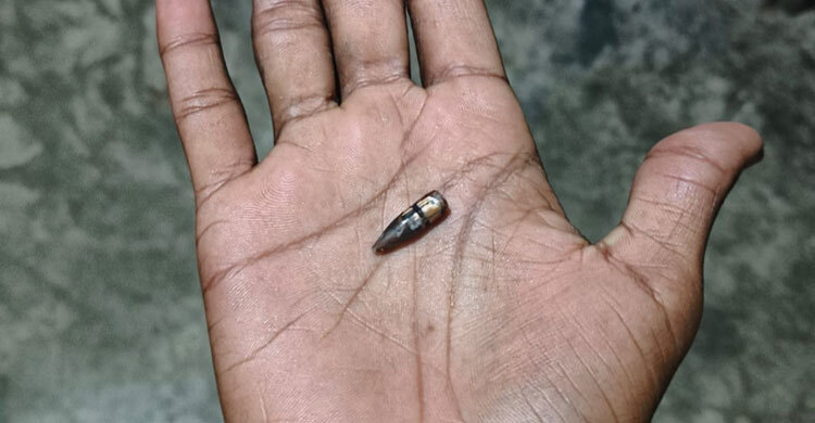 মিয়ানমার থেকে গুলি এসে পড়লো টেকনাফের বসতঘরে