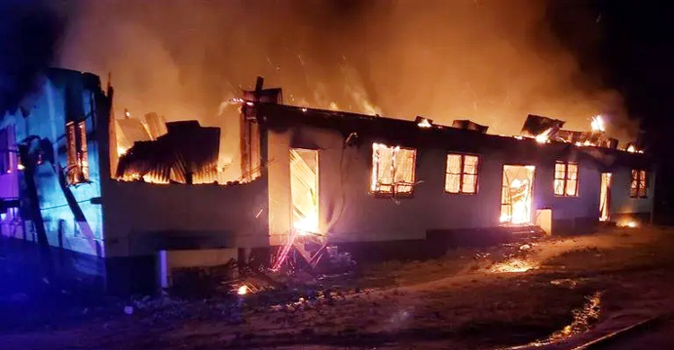 গায়ানায় স্কুলের ছাত্রাবাসে আগুন, নিহত ২০