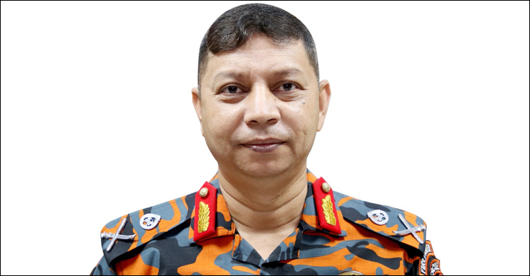 বঙ্গবাজারে আগুন: ফায়ার সার্ভিসের ডিজির বিরুদ্ধে তদন্ত চলছে