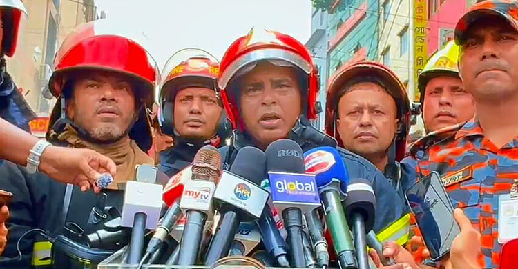 তিন বছর আগে সুন্দরবন মার্কেটকে ঝুঁকিপূর্ণ ঘোষণা করা হয়