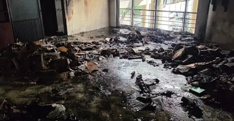 মিরপুরে প্রাথমিক শিক্ষা অধিদপ্তরে আগুন লাগায় দুর্বৃত্তরা: ডিএমপি