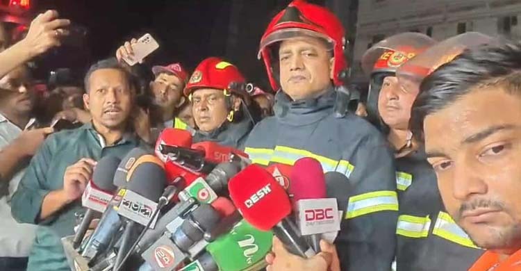 কালশীতে অগ্নিকাণ্ডে হতাহত ঘটেনি, ছিল পরিত্যক্ত মালামাল