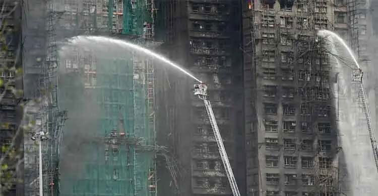 হংকংয়ে ভয়াবহ অগ্নিকাণ্ডে নিহত বেড়ে ৯৪