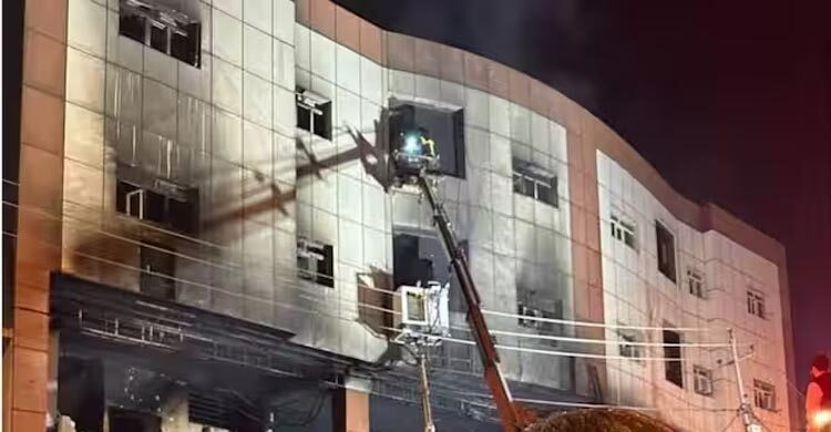 14 killed in fire at northern Iraq university dormitory