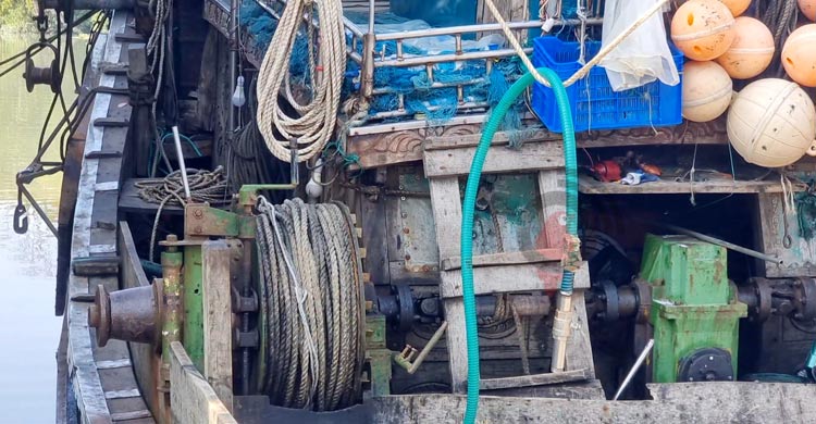 নিষিদ্ধ জালে হুমকিতে মৎস্য সম্পদ