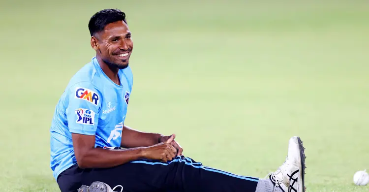 ছেড়ে দিয়ে মোস্তাফিজকে মিস করছে দিল্লি!