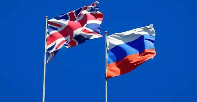 রাশিয়ার হয়ে গুপ্তচরবৃত্তির অভিযোগে যুক্তরাজ্যে তিনজন গ্রেফতার