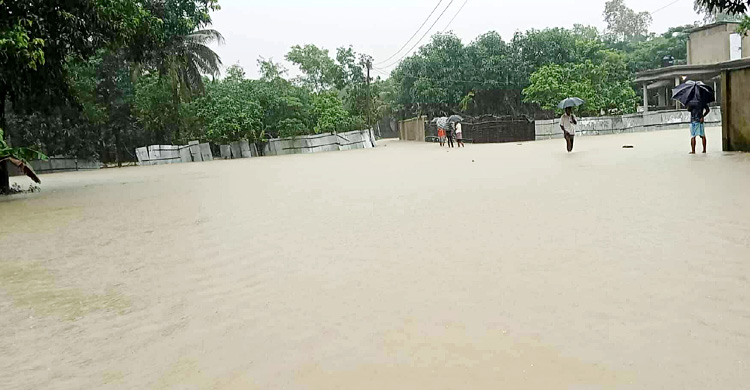 সেন্টমার্টিন-টেকনাফে পানিবন্দি দুই হাজার মানুষ