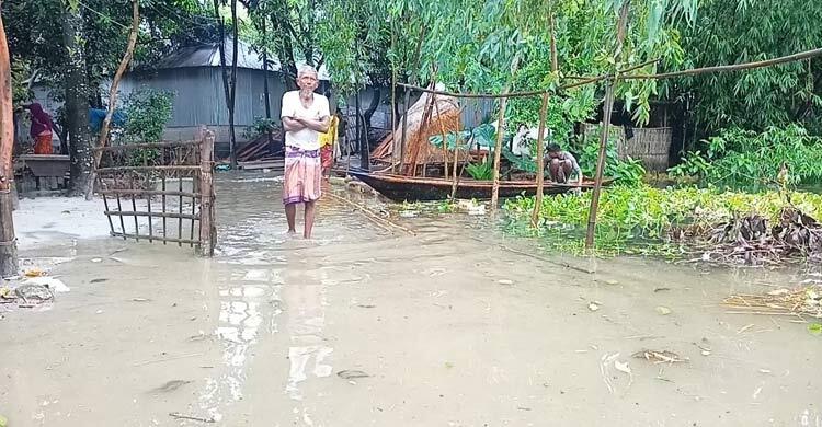 ‘Roads are already flooded, we’re in trouble’