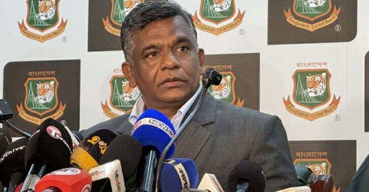মিরাজের নেতৃত্ব নিয়ে সমালোচনা, যা ভাবছেন বিসিবি প্রধান