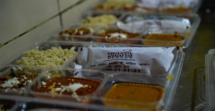 নাস্তায় সাপ পাওয়ার অভিযোগ নারীর