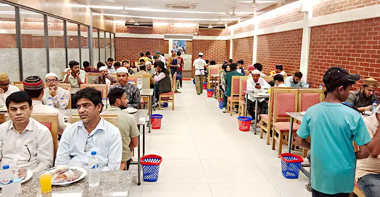 মৌলভীবাজারে ইফতারে জনপ্রিয় খাবার &lsquo;আখনি পোলাও&rsquo;