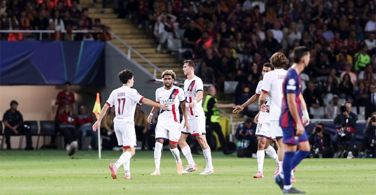 রামোসের শেষ মুহূর্তের গোলে পিএসজির বার্সেলোনা জয়