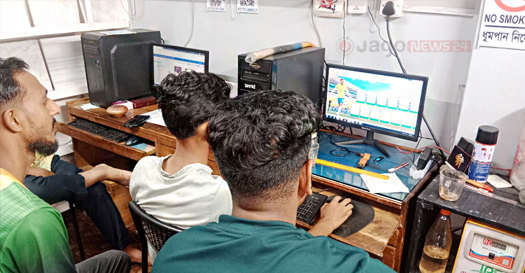 পছন্দের দলের ব্যানার-ফেস্টুন বানানোর হিড়িক, শীর্ষে ব্রাজিল-আর্জেন্টিনা