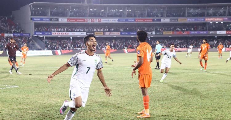 ফুটবলে ভারতের বিপক্ষে জয়, নেটজুড়ে উল্লাস