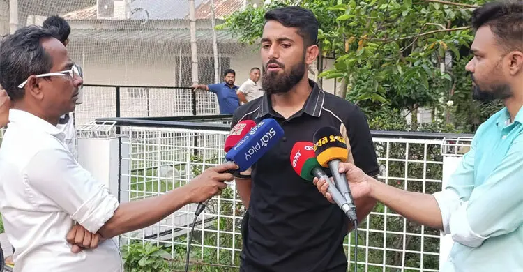 সাফের কোটা বাতিল ও বিদেশি কমানোর দাবি স্থানীয় ফুটবলারদের