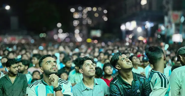 আর্জেন্টিনার জয়ে দেশজুড়ে রাতভর উল্লাস, মেসি স্লোগানে মুখর অলিগলি