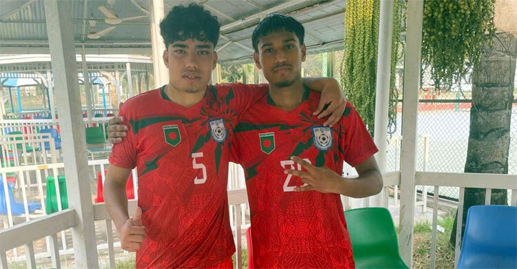 দেশের হয়ে খেলার স্বপ্ন নিয়ে ট্রায়াল দিলেন দুই প্রবাসী ফুটবলার