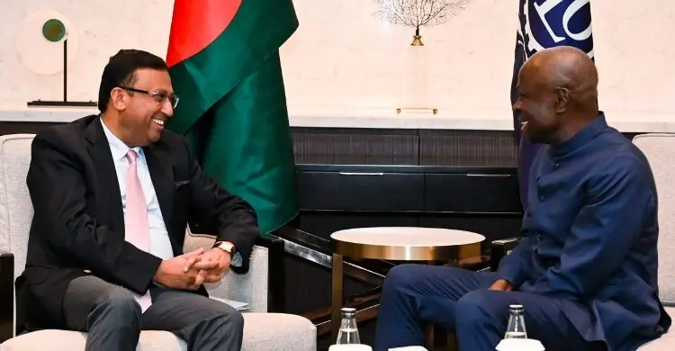 পররাষ্ট্রবিষয়ক উপদেষ্টার সঙ্গে আইএলও মহাপরিচালকের সৌজন্য সাক্ষাৎ