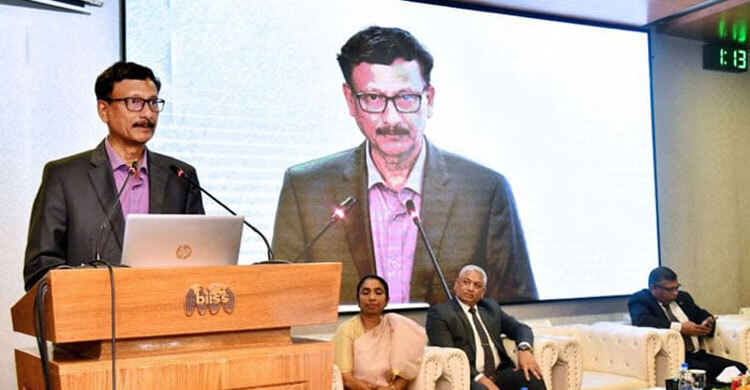 Foreign adviser for easing visa procedure to boost tourism