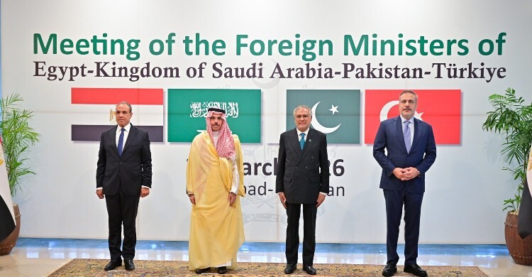 ইরান যুদ্ধ থামাতে একজোট ৪ মুসলিম দেশ, পাকিস্তানে বৈঠক