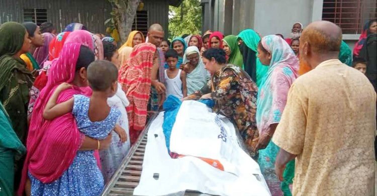 অসুস্থ বাবাকে দেখতে চাওয়ায় স্বামীর হাতে লাশ হতে হলো বিথিকে