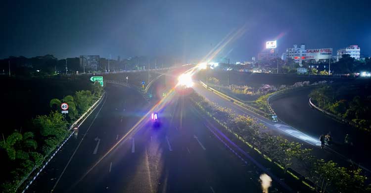 আলো ঝলমলে ভাঙ্গা ইন্টারচেঞ্জে এখন ভৌতিক পরিবেশ