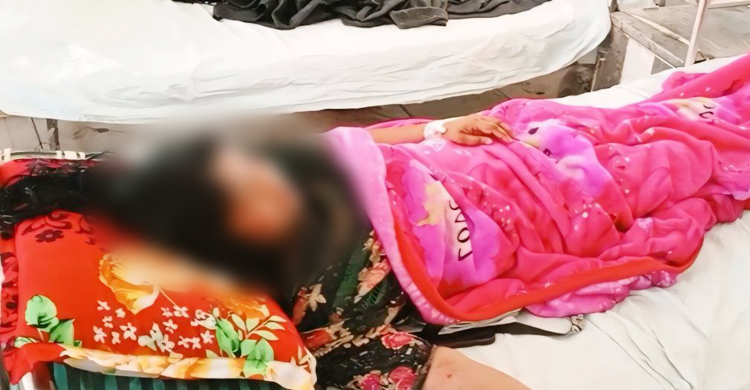 চাঁদা না পেয়ে গৃহবধূর ওপর হামলা