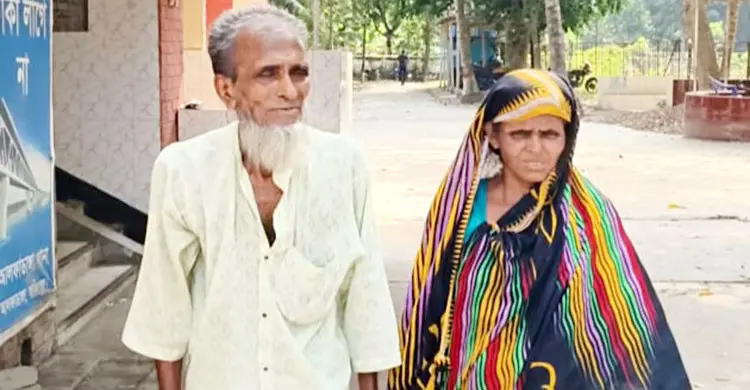 নির্যাতনে অতিষ্ঠ হয়ে মাদকাসক্ত ছেলের বিরুদ্ধে মায়ের অভিযোগ