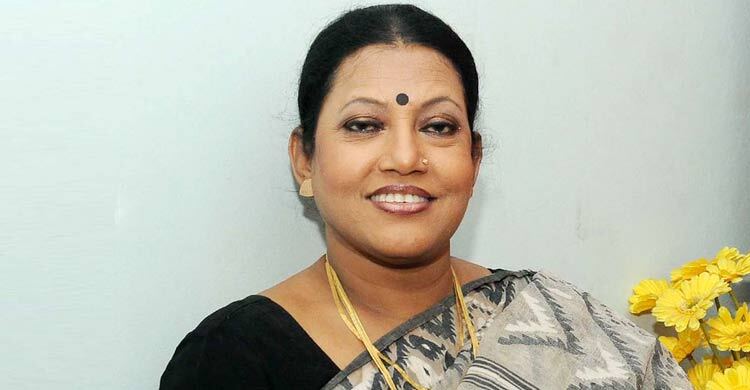 বিছানায় উঠে বসতে পারছেন ফরিদা পারভীন