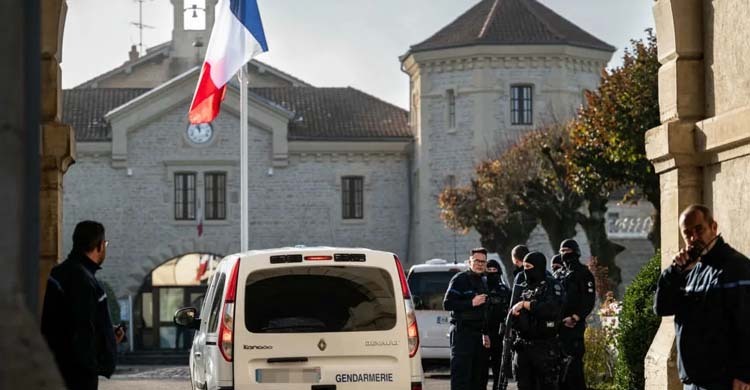 ড্রোনের সাহায্য নিয়ে ফরাসি জেল থেকে পালালো ২ কয়েদি