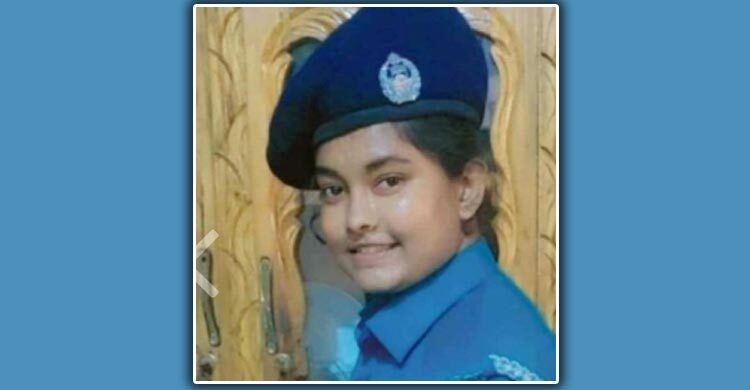 কনস্টেবলকে ‘স্যার’ ডেকে ধরা পড়লেন এসআই পরিচয় দেওয়া নারী