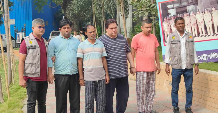 কথিত সীমানা পিলার-কয়েন দিয়ে কোটি টাকা আত্মসাৎ করেন তারা