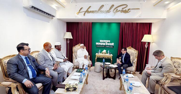 French envoy, Jamaat Amir discuss political situation, polls