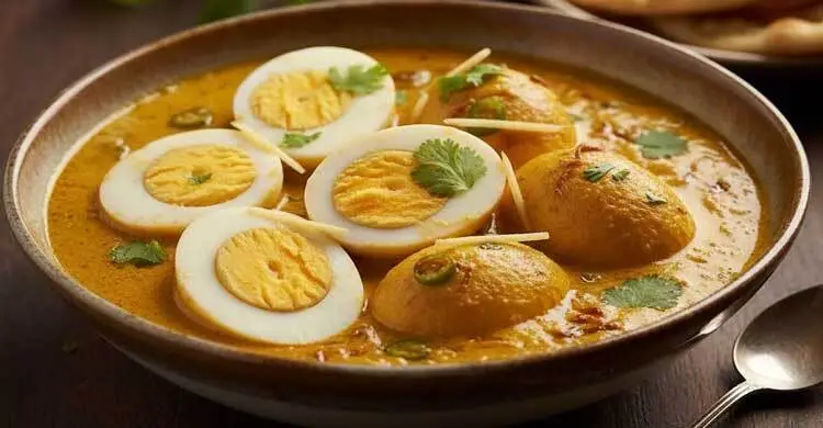 ছুটির দিনে পাতে থাক ডিমের মখমলি