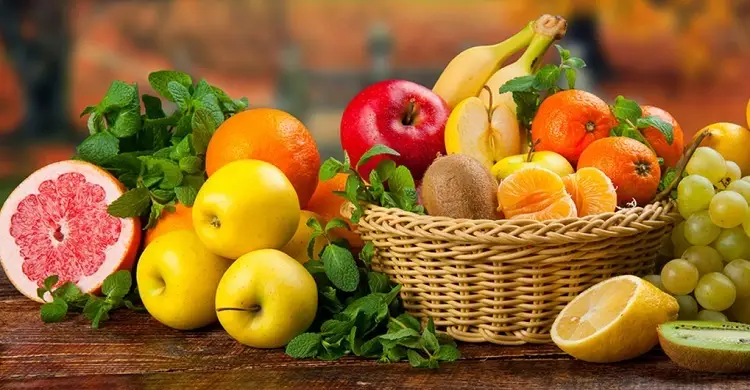 কমলা, মাল্টা, লেবুর মতো সাইট্রাস ফলে ভিটামিন সি