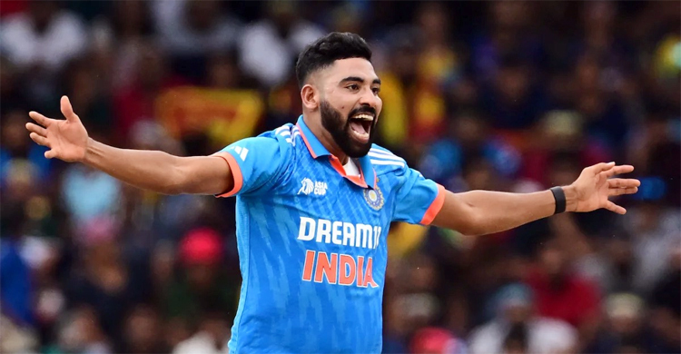 ৭ রানে ৬ উইকেট সিরাজের