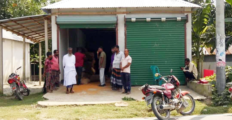 গুদামের তালা কেটে ৫ লাখ টাকার সরিষা-ধান চুরি