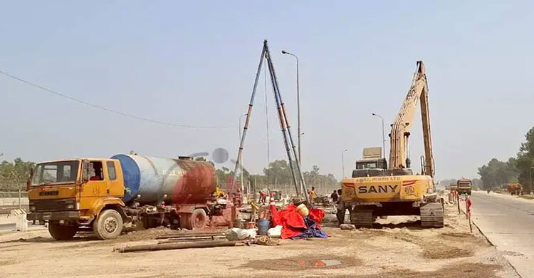 তিন বছরেও শেষ নয় এলেঙ্গা-যমুনা সেতু চার লেন প্রকল্প, ঈদে যানজটের শঙ্কা