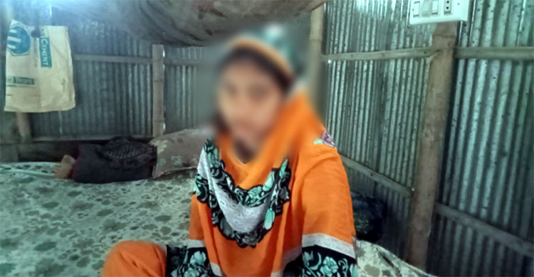 ওর কথামতো স্বামীকে তালাক দিয়েছি, এখন সে পালিয়েছে