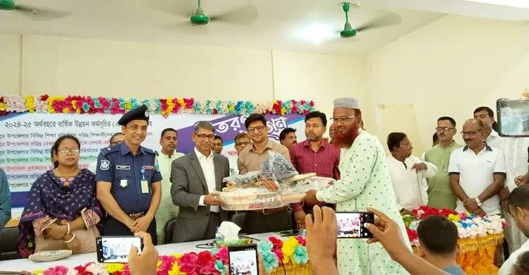 আওয়ামী লীগ সরকার দেশকে তলাবিহীন ঝুড়িতে পরিণত করে গেছে