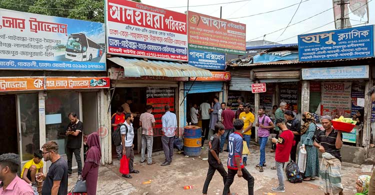 গাবতলীতে সকালে যাত্রীদের চাপ থাকলেও দুপুরে কমেছে